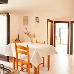 La Pagoda Aparthotel Gizzeria