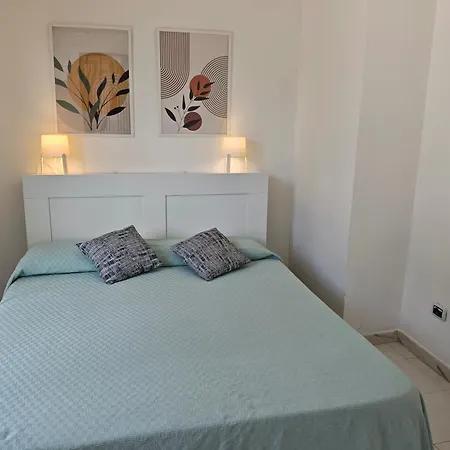 La Pagoda Aparthotel Gizzeria