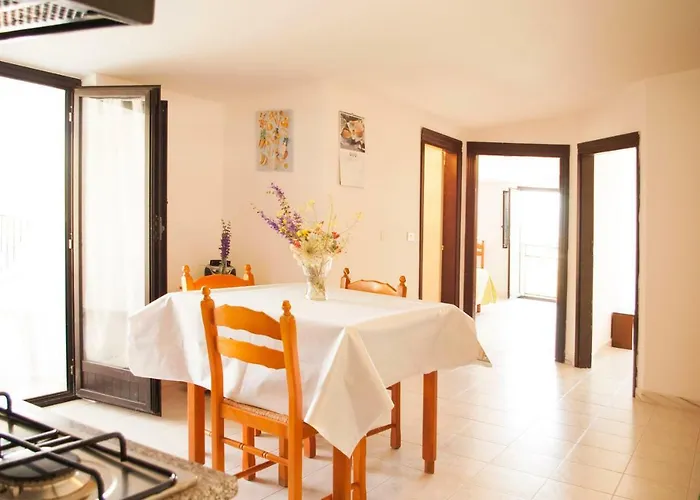 La Pagoda Aparthotel Gizzeria